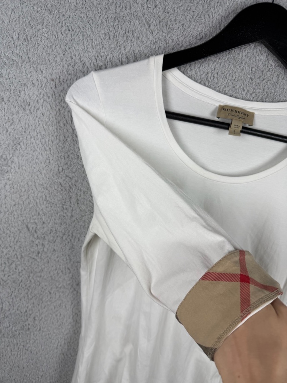 Burberry Women’s Lohit Checked Cuff 3/4 Sleeve White Tee Top, Size S, FLAWS - Picture 7 of 16